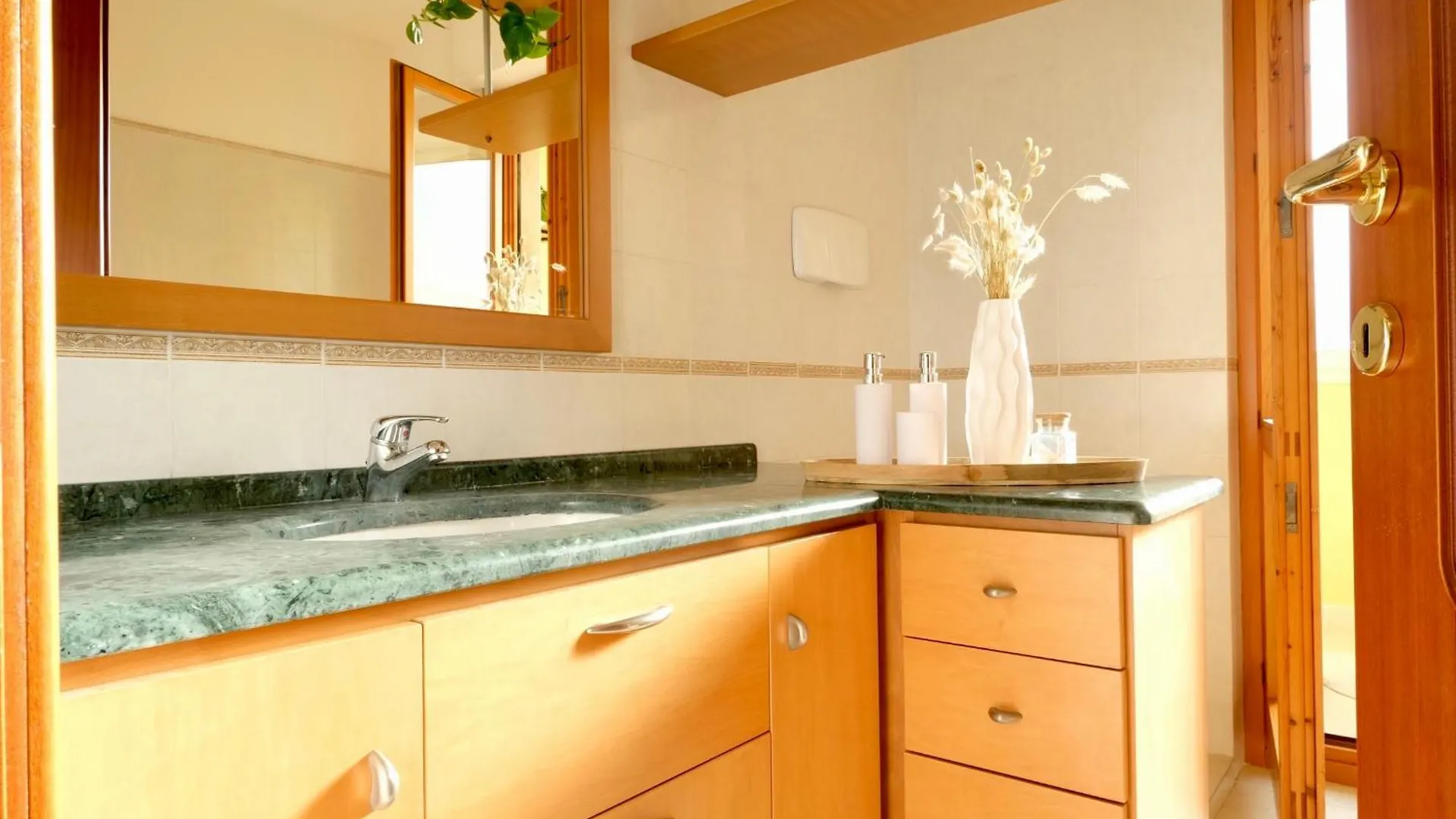 Darrere Del Port Bed & Breakfast Alghero