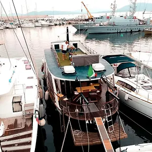 Nocleg ze śniadaniem Boat & Breakfast Alicudi, Alghero
